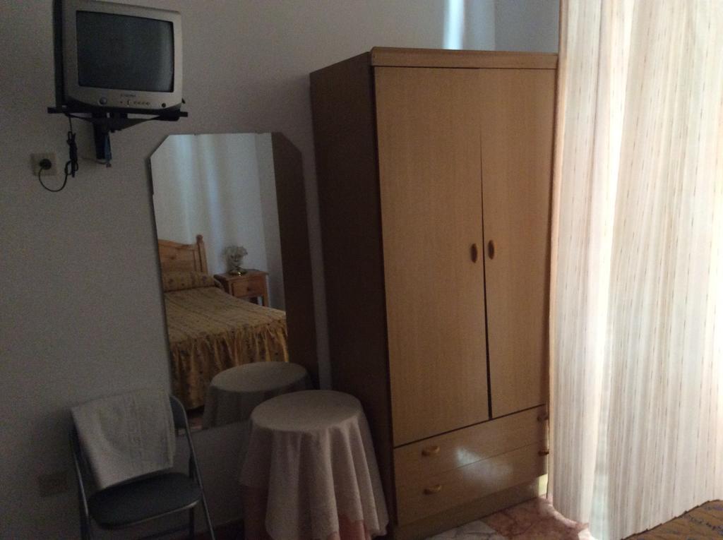 Pension Princesa グラナダ エクステリア 写真